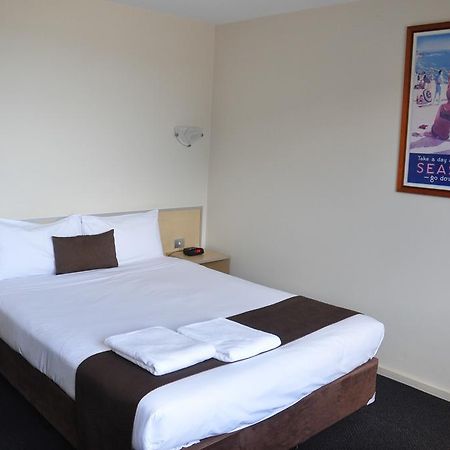 ซิตี้พาร์คโฮเต็ล เมลเบิร์น Hotel ภายนอก รูปภาพ