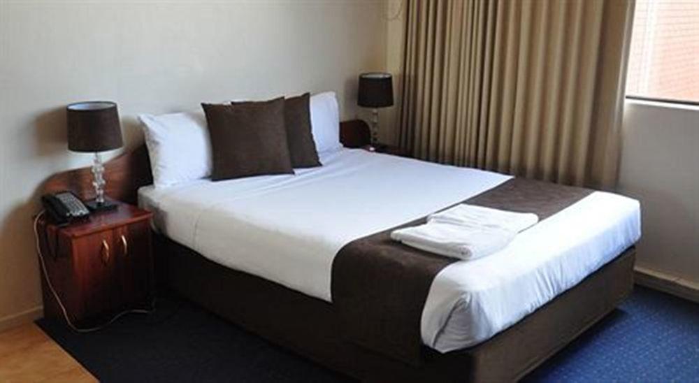 ซิตี้พาร์คโฮเต็ล เมลเบิร์น Hotel ภายนอก รูปภาพ